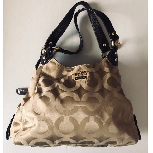 Coach Maggie Op Art Signature